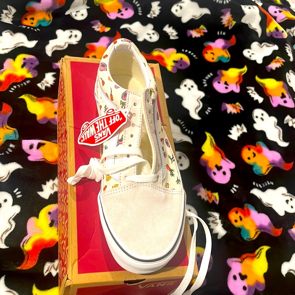 Vans brand new white with flowers